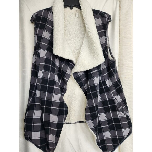 Matilda Jane Cozy Up Buffalo Plaid Check Vest Size Medium EUC - Picture 1 of 3